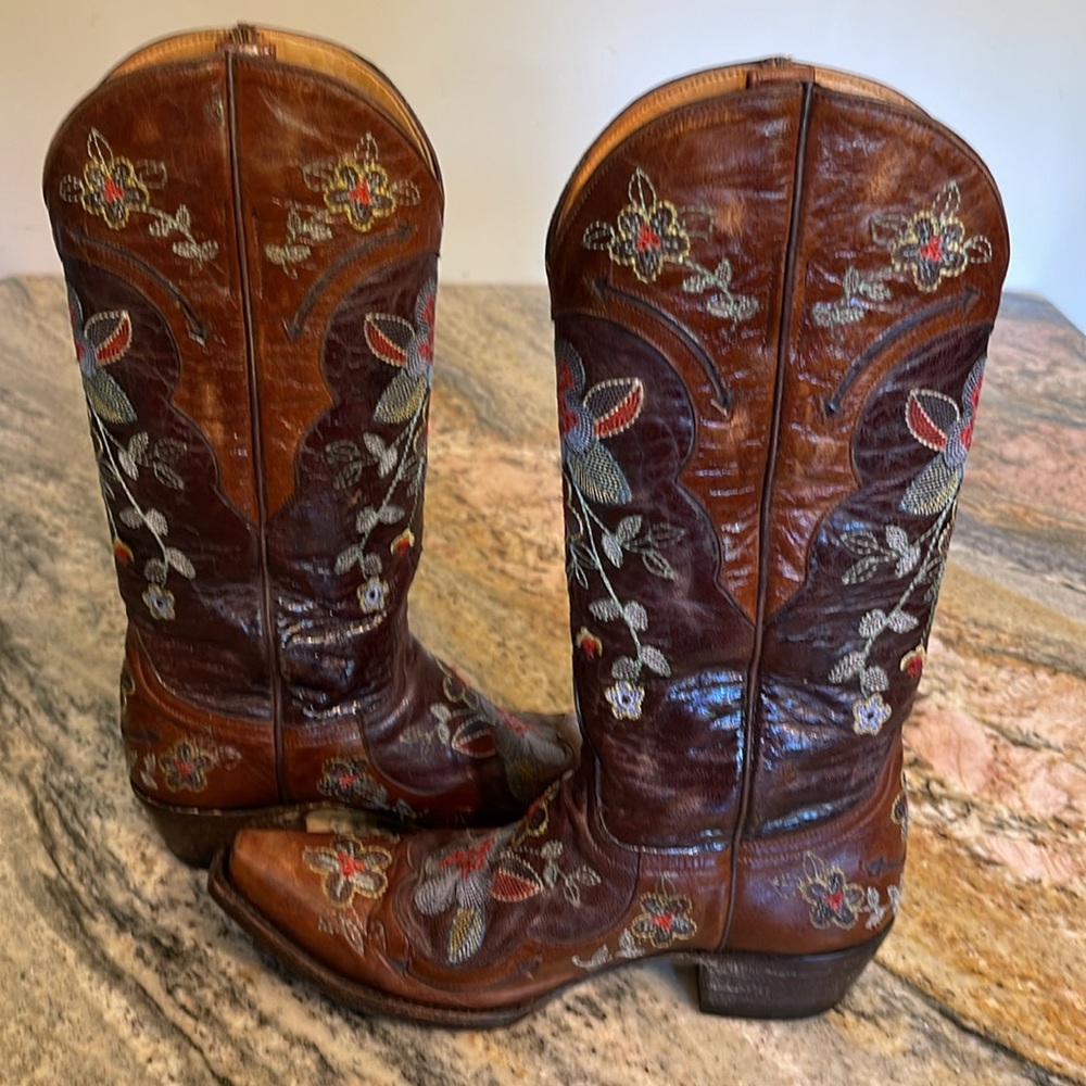 Old Gringo Bonnie Western Classic Boots
Chocolate/Brown with Embroidery Size 7 - Picture 5 of 7